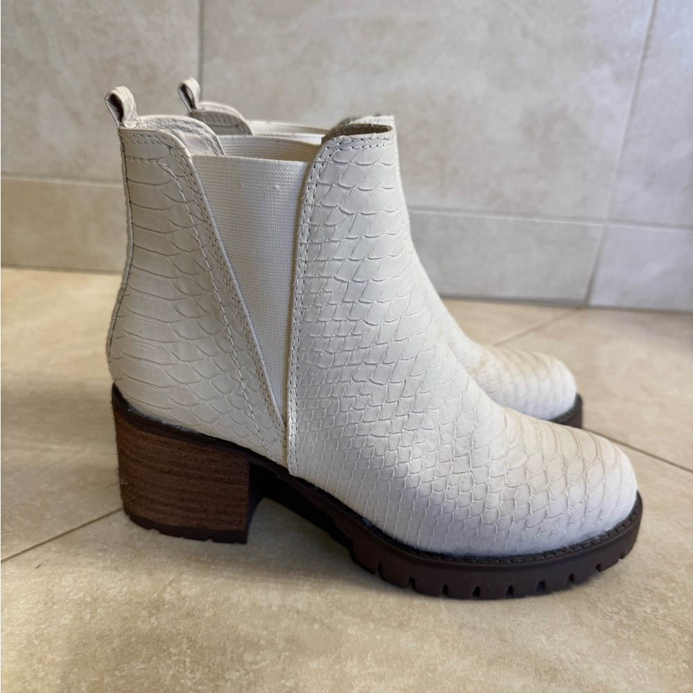 MIA White Textured Ankle Boots